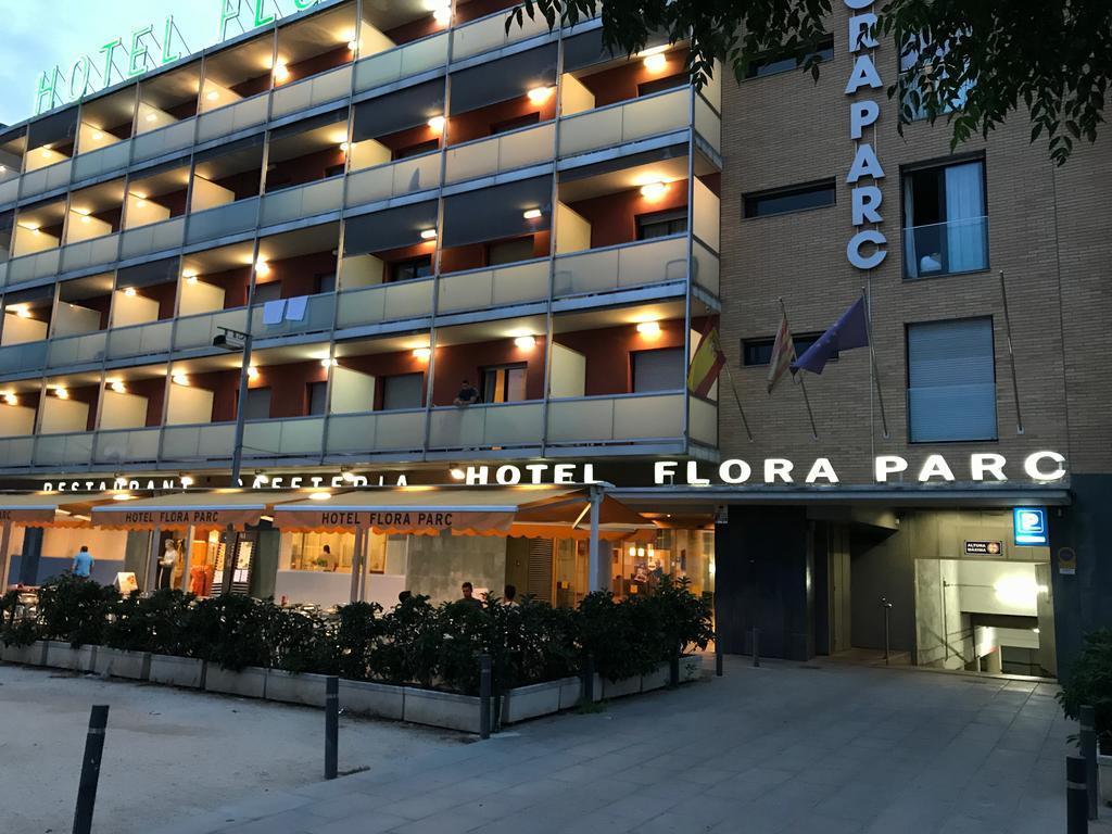 Hotel Flora Parc Castelldefels Zewnętrze zdjęcie